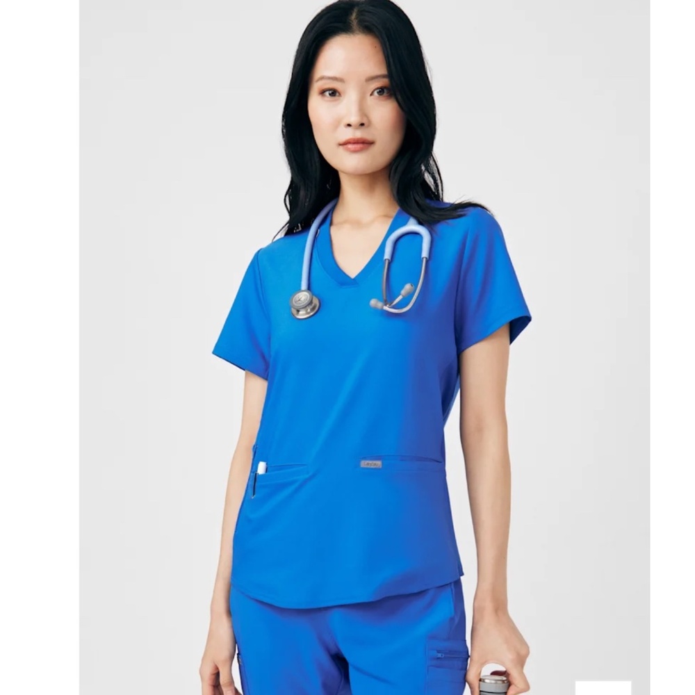 Landau scrub top